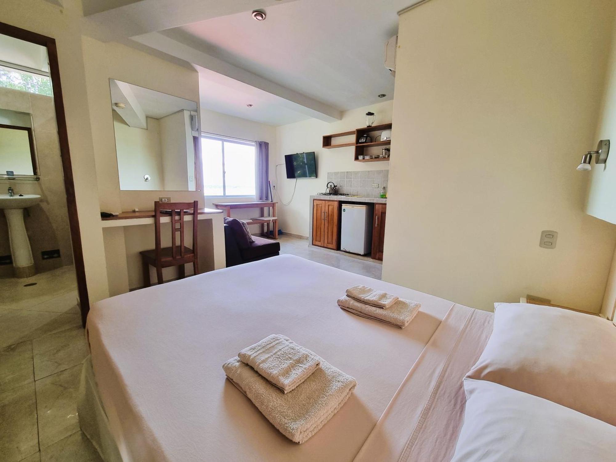 Boulevard 251 Riverside Apartments Iquitos Rum bild